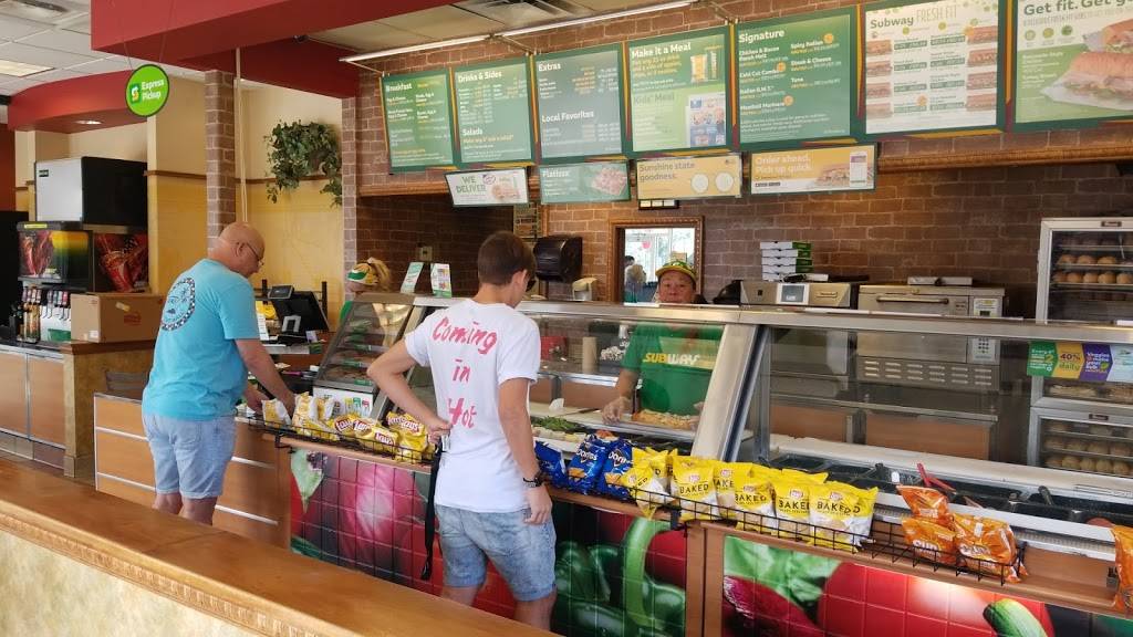 Subway | restaurant | 13530 Summerport Village Pkwy, Windermere, FL 34786, USA | 4079056741 OR +1 407-905-6741