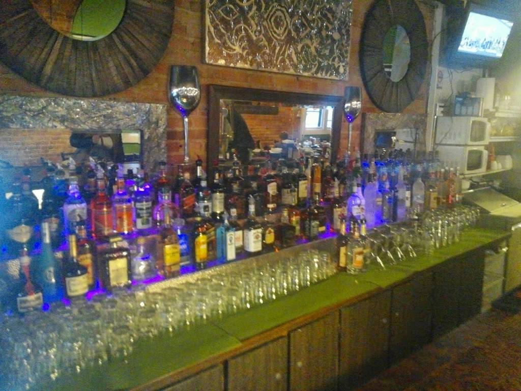 Andys Place | restaurant | 208 S Broad St, Holly, MI 48442, USA | 2483825020 OR +1 248-382-5020