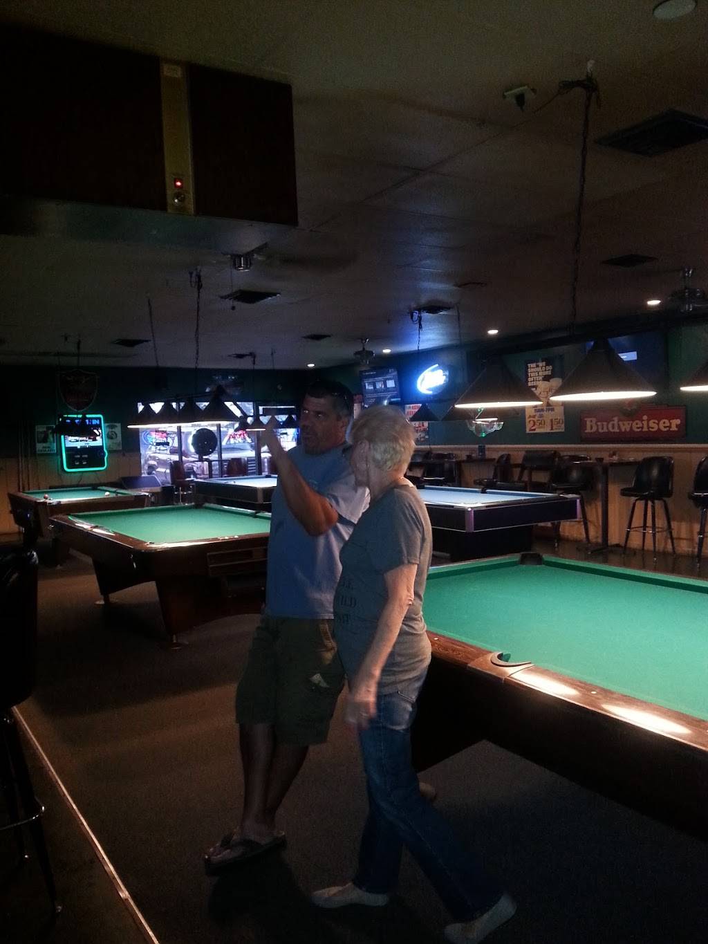 Pool & Brew | restaurant | 561 Beville Rd, South Daytona, FL 32119, USA | 3867611313 OR +1 386-761-1313