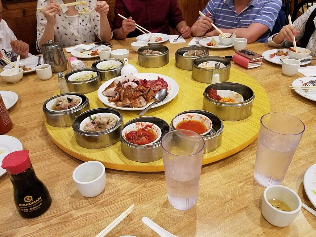 Wei Wei Palace | restaurant | 4242 Division Ave S, Grand Rapids, MI 49548, USA | 6167241818 OR +1 616-724-1818