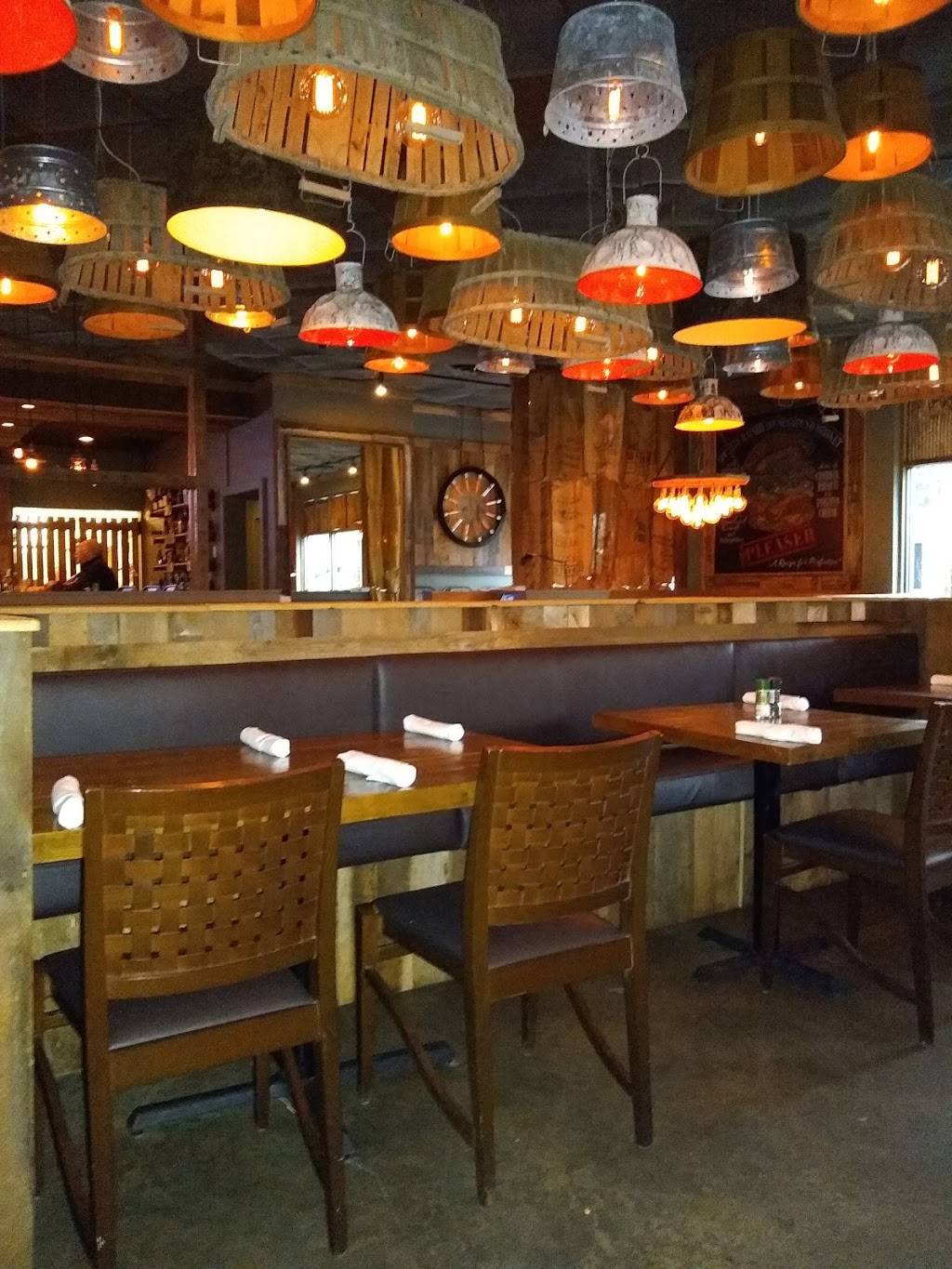 Chow Daddys | restaurant | 15 Towne Dr, Bluffton, SC 29910, USA | 8437572469 OR +1 843-757-2469