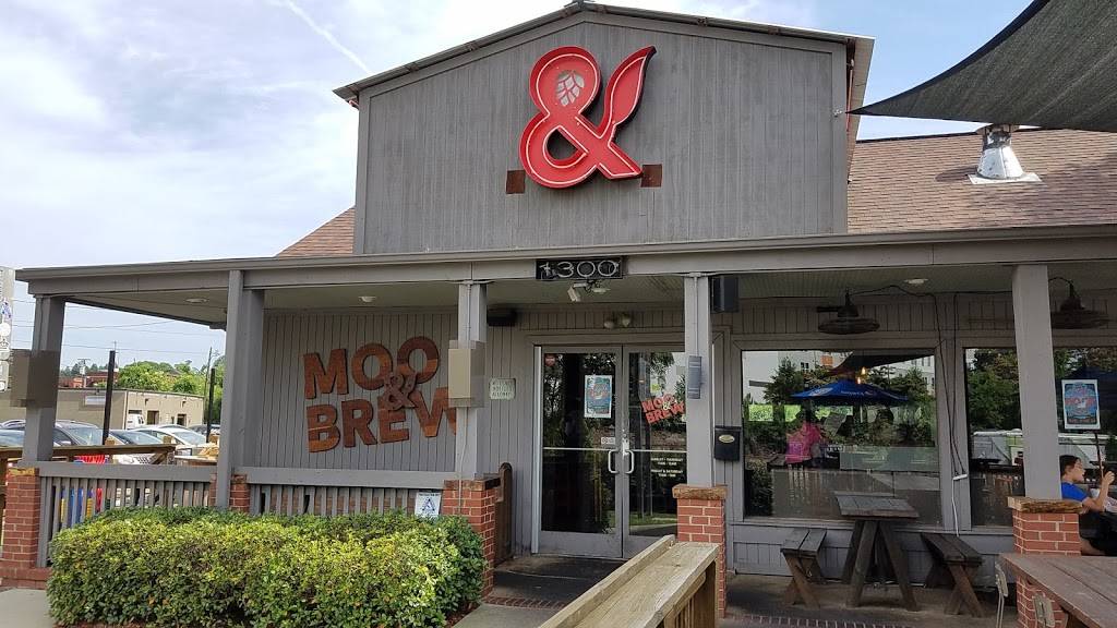 Moo & Brew | restaurant | 1300 Central Ave, Charlotte, NC 28205, USA | 9805854148 OR +1 980-585-4148