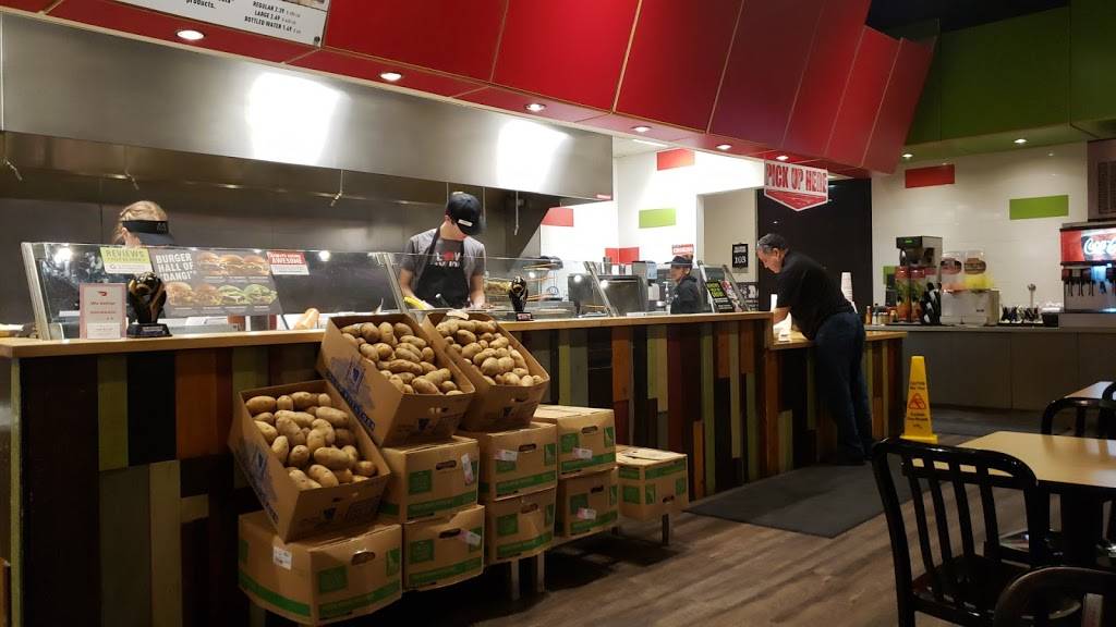 MOOYAH Burgers, Fries & Shakes | restaurant | 5194 Commons Dr #110, Rocklin, CA 95677, USA | 9166609591 OR +1 916-660-9591