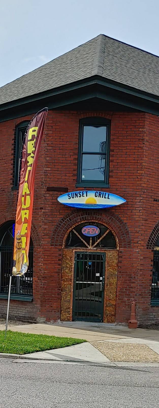 Sunset Grill | restaurant | 4027 Bowdens Ferry Rd, Norfolk, VA 23508, USA | 7579378158 OR +1 757-937-8158