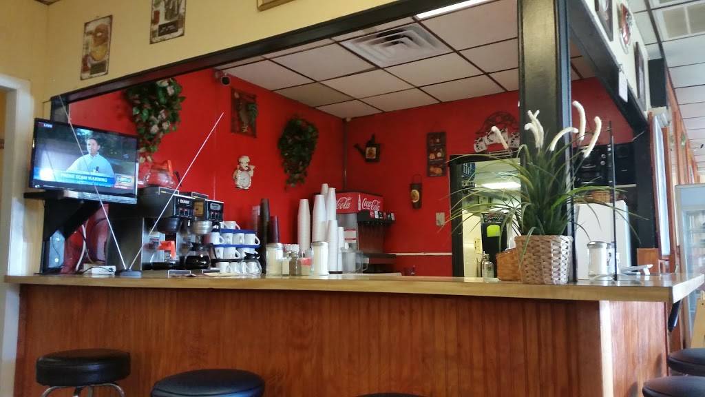 Apollo Family Restaurant Inside Apollo Beach Shopping Center | restaurant | 6048 N U.S. Hwy 41, Apollo Beach, FL 33572, USA | 8136456226 OR +1 813-645-6226