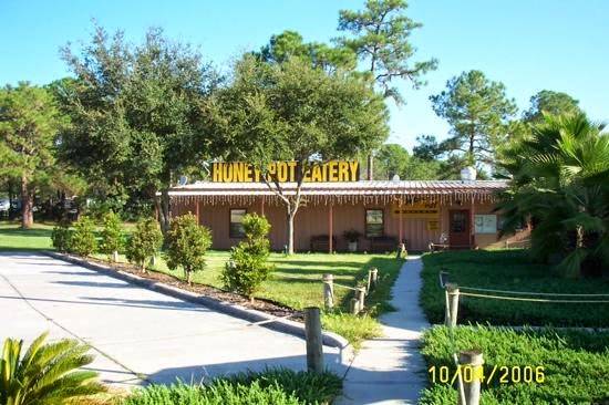 The HoneyPot | restaurant | 20260 US-27, Clermont, FL 34715, USA | 3524292116 OR +1 352-429-2116
