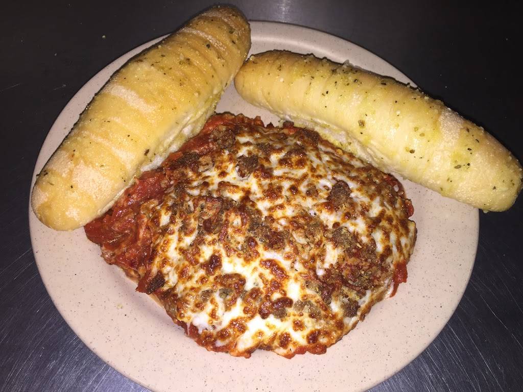 Hometown Pizza | restaurant | 1159 SuiteB N Frontage Road, Baldwyn, MS 38824, USA | 6623652822 OR +1 662-365-2822