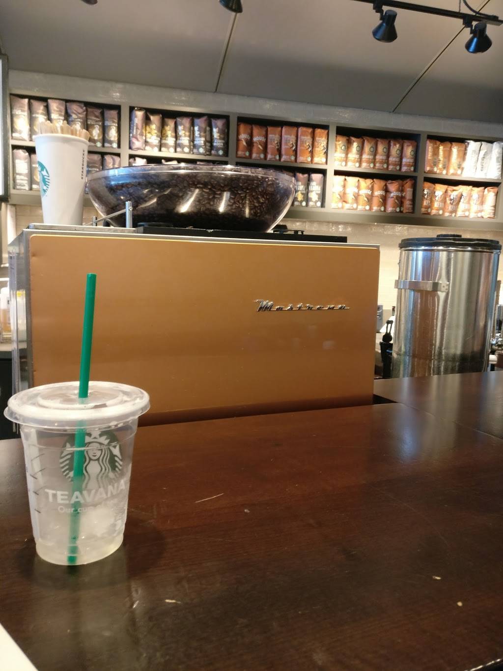 Starbucks | cafe | 10731 Colesville Rd, Silver Spring, MD 20901, USA | 3015930424 OR +1 301-593-0424