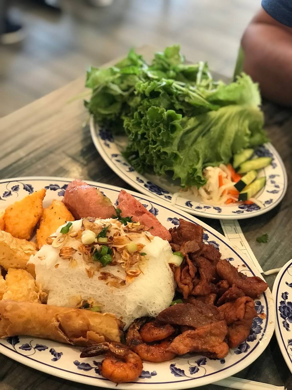 Com Tam Thuan Kieu | restaurant | 14282 Brookhurst St, Garden Grove, CA 92843, USA | 7145314852 OR +1 714-531-4852