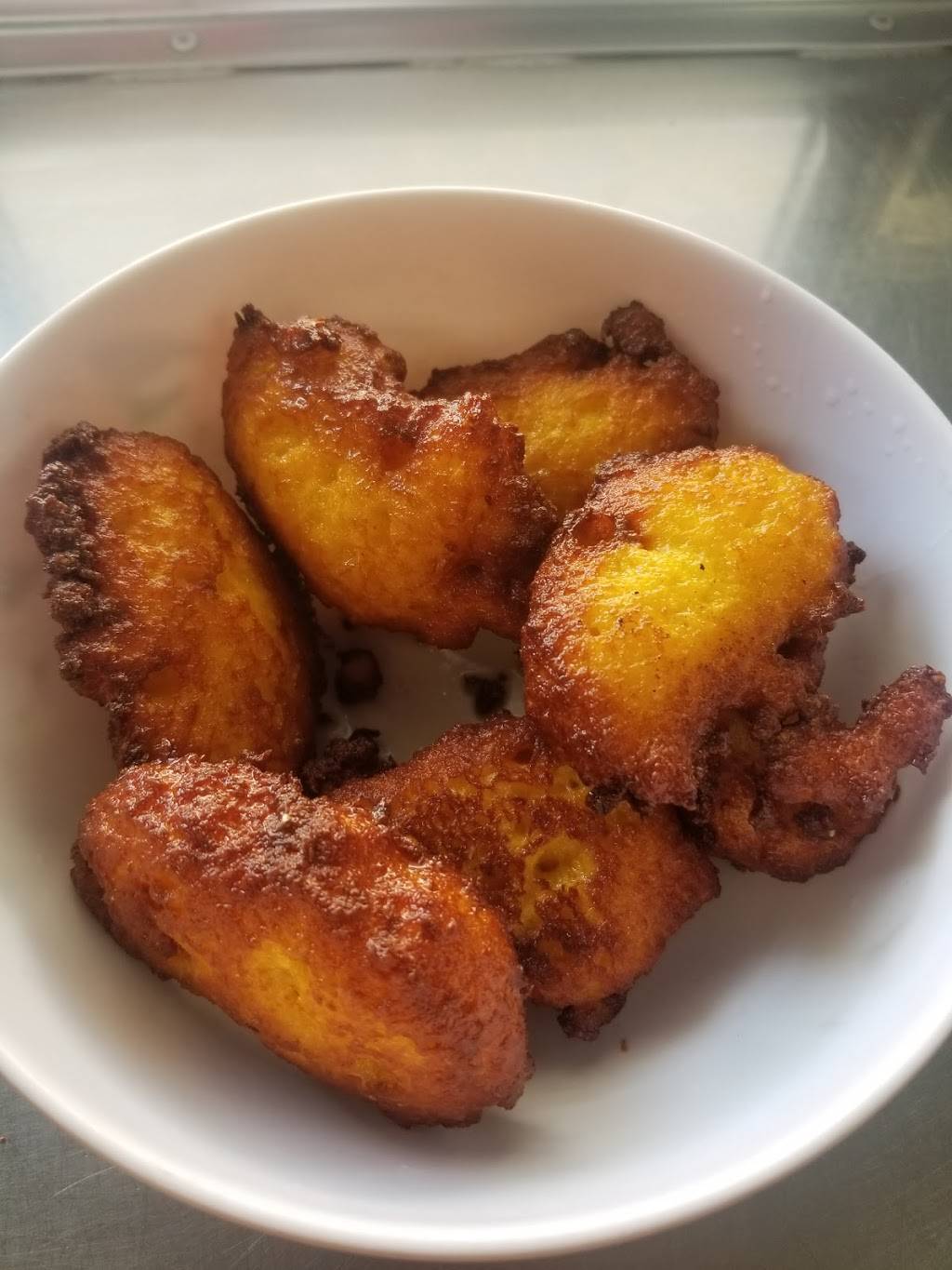 The Twins | restaurant | 9091 S Gessner Rd, Houston, TX 77074, USA | 8329026111 OR +1 832-902-6111