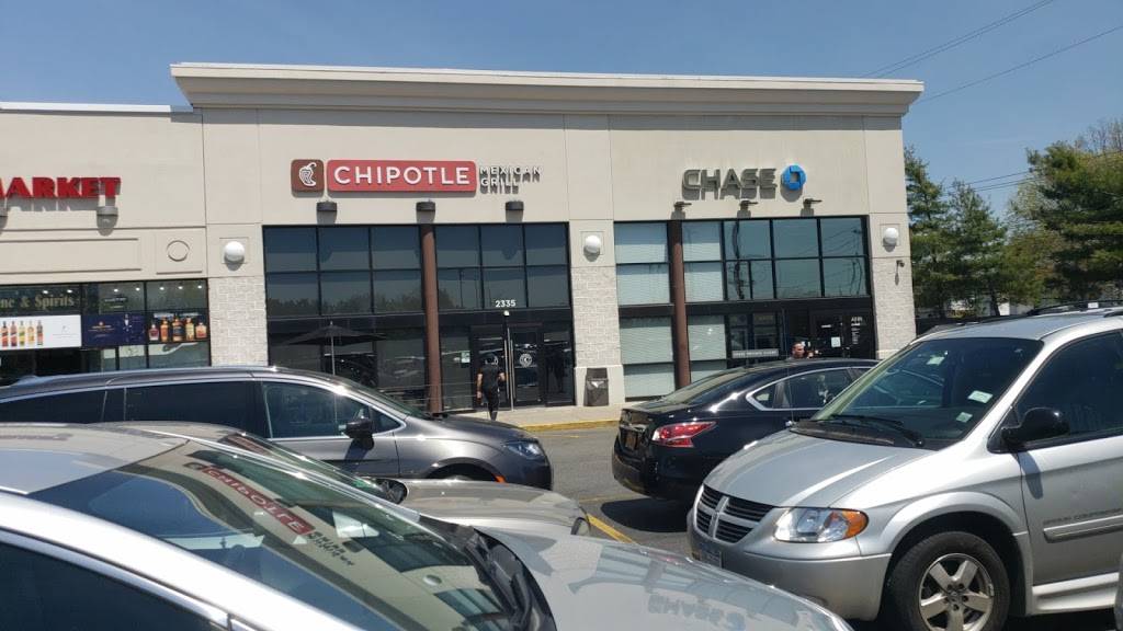 Chipotle Mexican Grill | restaurant | 2335 New Hyde Park Rd #2329, New Hyde Park, NY 11040, USA | 5166739630 OR +1 516-673-9630