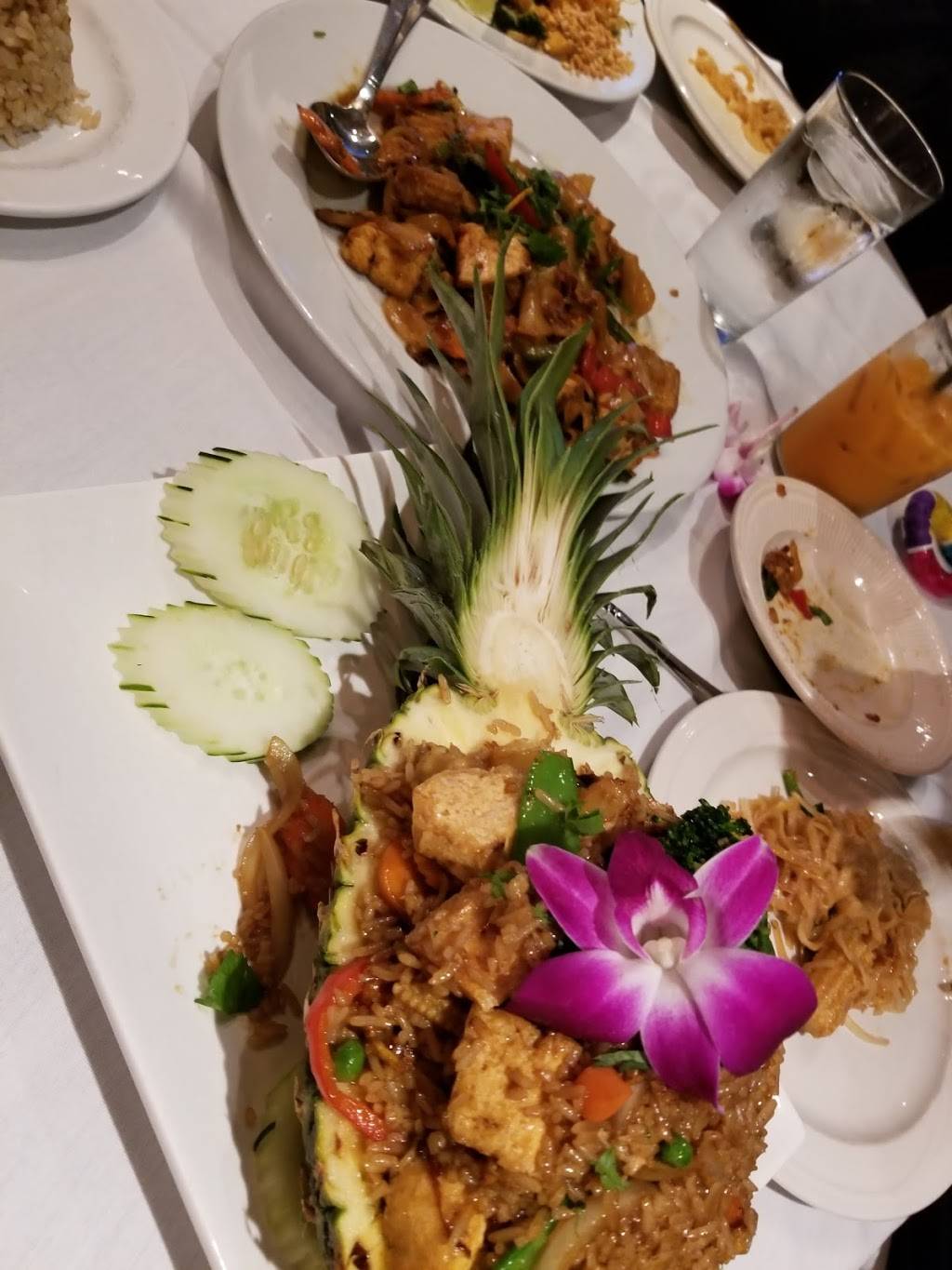 The Blue Elephant Trail | restaurant | 7 S Main St, West Hartford, CT 06107, USA | 8602334405 OR +1 860-233-4405