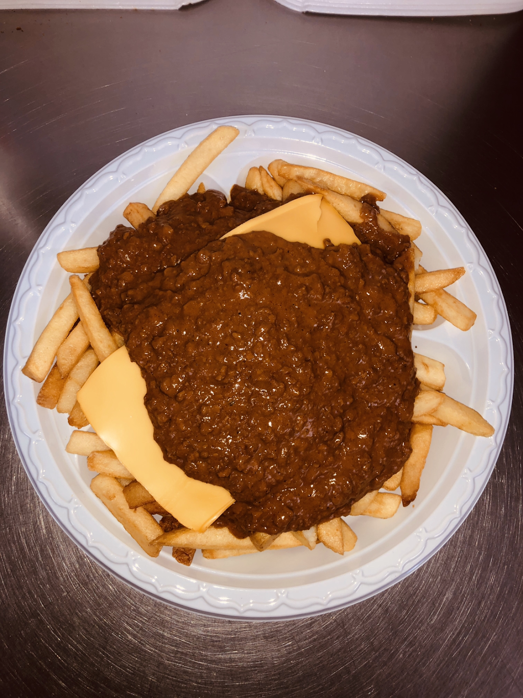 Papas Coney Island | restaurant | 19130 Kelly Rd, Detroit, MI 48224, USA | 3133726927 OR +1 313-372-6927