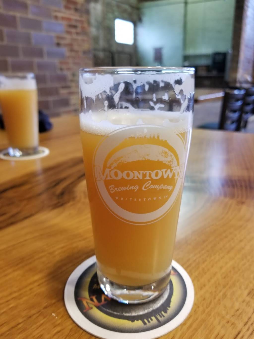 Moontown Brewing Company | restaurant | 345 S Bowers St, Whitestown, IN 46075, USA | 3177693880 OR +1 317-769-3880