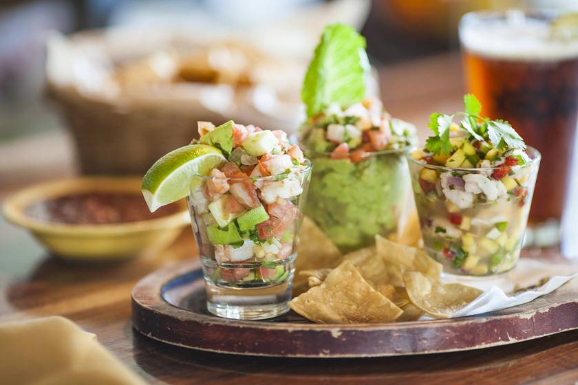 Casa Blanca Restaurant & Cantina | restaurant | 330 State St, Santa Barbara, CA 93101, USA | 8058458966 OR +1 805-845-8966