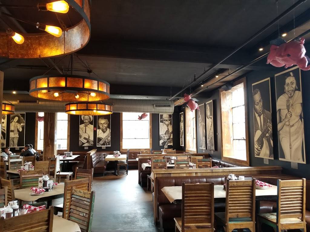 Hendricks BBQ | restaurant | 1200 S Main St, St Charles, MO 63301, USA | 6367248600 OR +1 636-724-8600