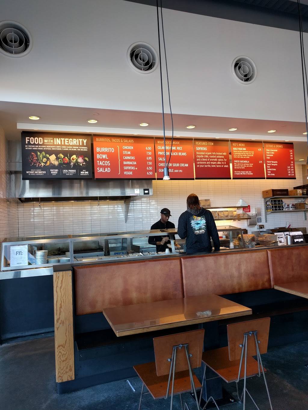 Chipotle Mexican Grill | restaurant | 3219 Watkins Rd Ste 100, Durham, NC 27707, USA | 9194015469 OR +1 919-401-5469