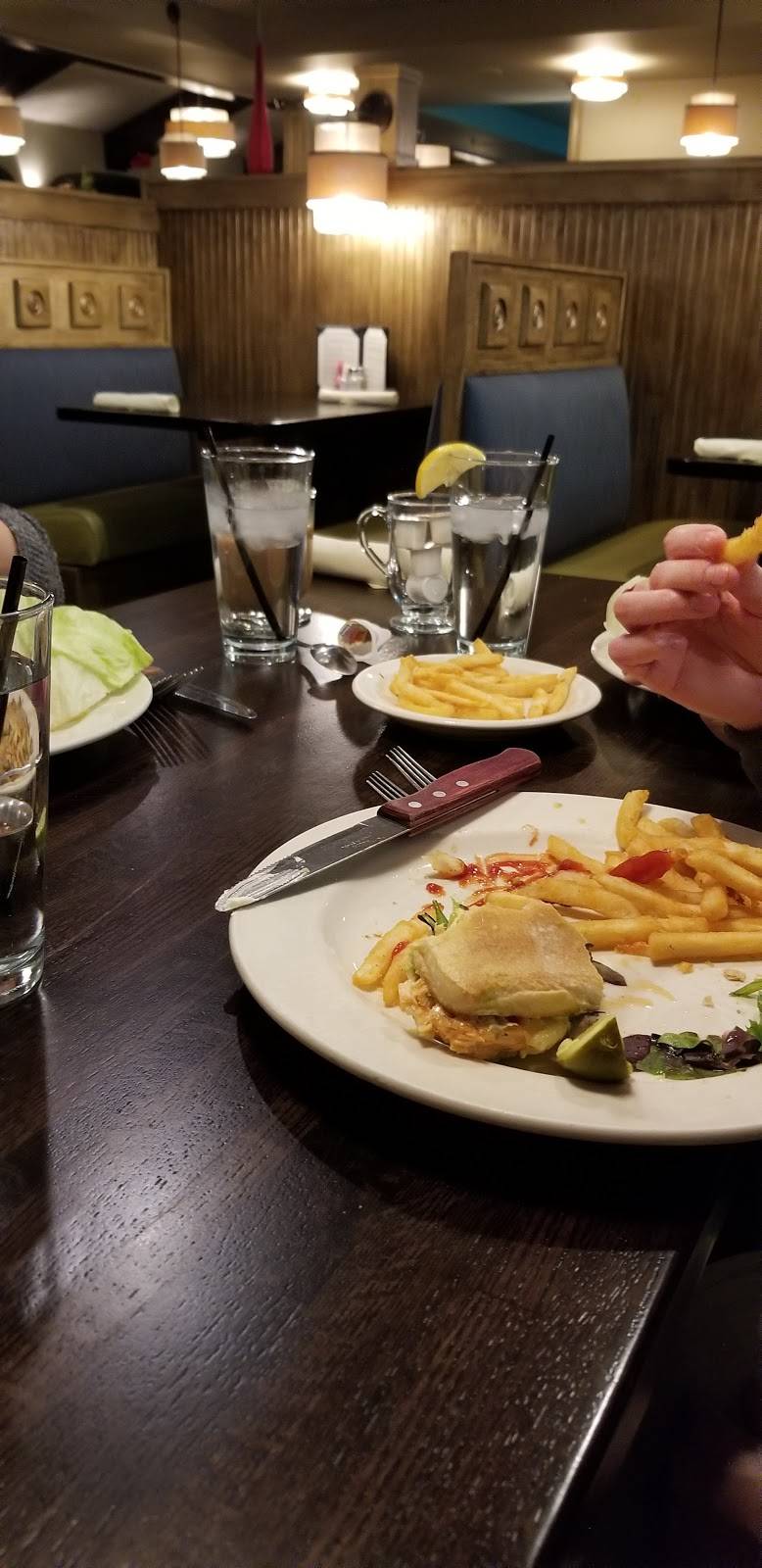 Boathouse Restaurant | restaurant | 1066, 700 Park Ave, Winona Lake, IN 46590, USA | 5742682179 OR +1 574-268-2179