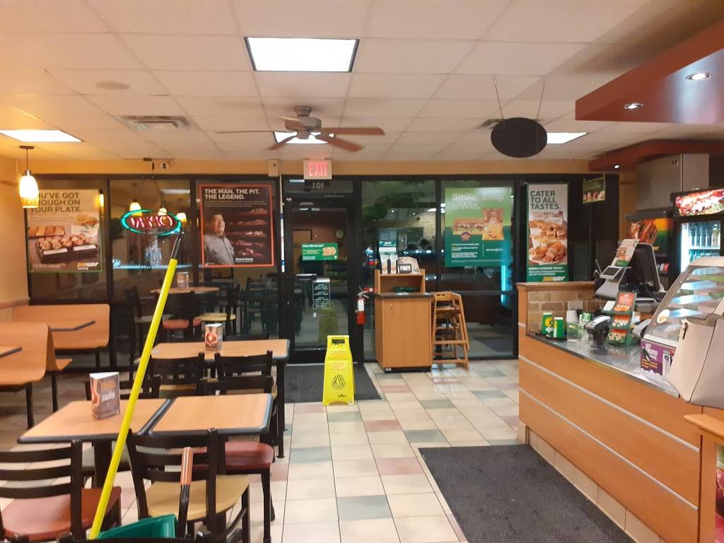 Subway | restaurant | 6110 NW 86th St, Johnston, IA 50131, USA | 5152781220 OR +1 515-278-1220