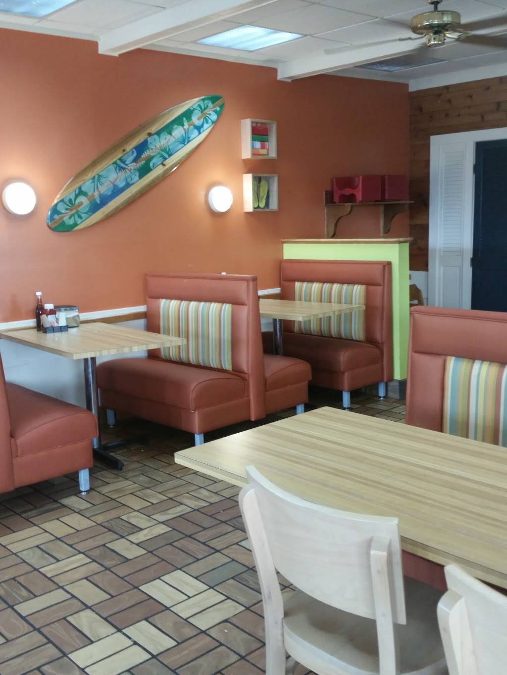 Captain Ds | restaurant | 123 Eway Dr, Charlotte, NC 28213, USA | 7045987555 OR +1 704-598-7555