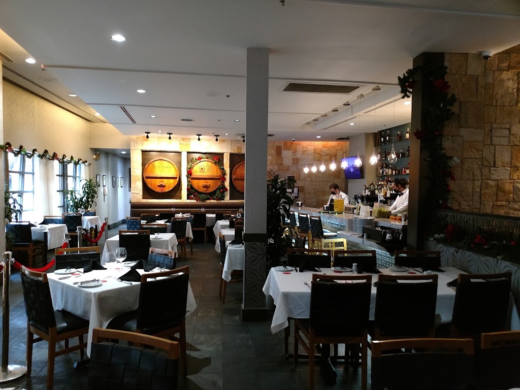 Fogo de Chão Brazilian Steakhouse | restaurant | 661 N. LaSalle Blvd, Chicago, IL 60654, USA | 3129329330 OR +1 312-932-9330