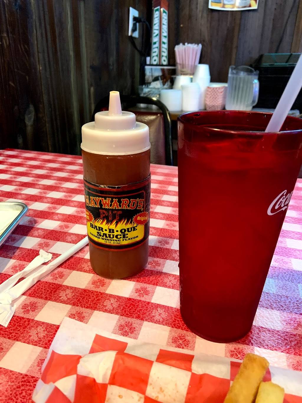 Haywards Pit Bar B Que | restaurant | 10901 W 75th St, Shawnee, KS 66214, USA | 9134518080 OR +1 913-451-8080