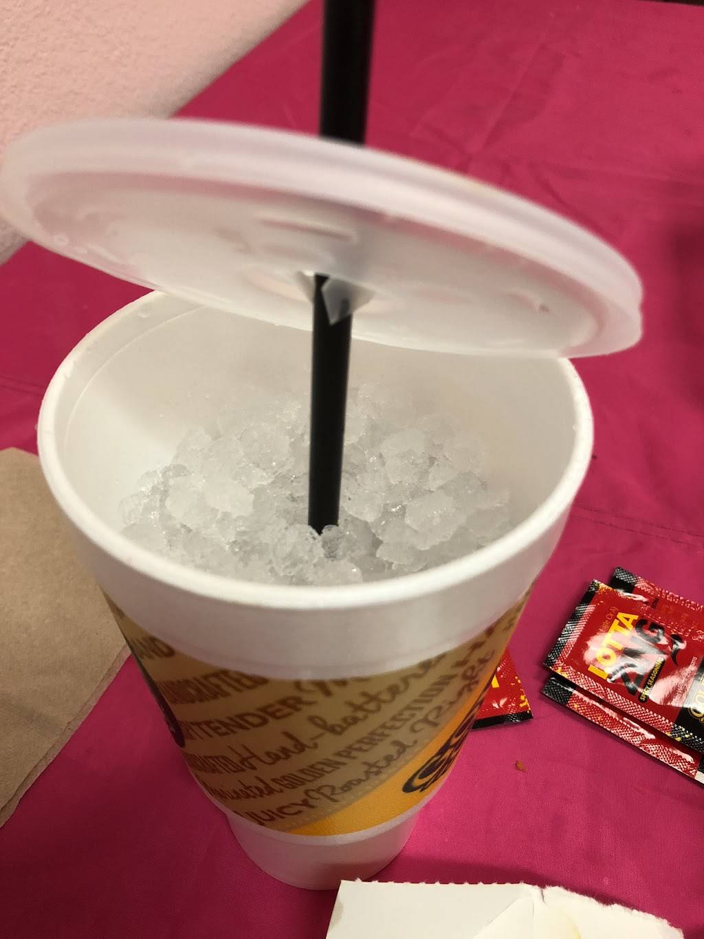 Golden Chick | meal takeaway | 1001 E Davis St, Mesquite, TX 75149, USA | 9723298222 OR +1 972-329-8222