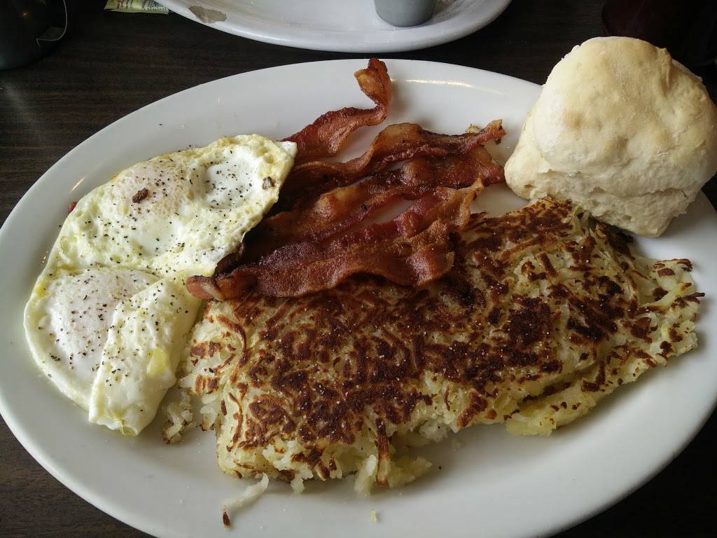 Carlos Country Kitchen | restaurant | 90 College Ave, Santa Rosa, CA 95401, USA | 7075699734 OR +1 707-569-9734