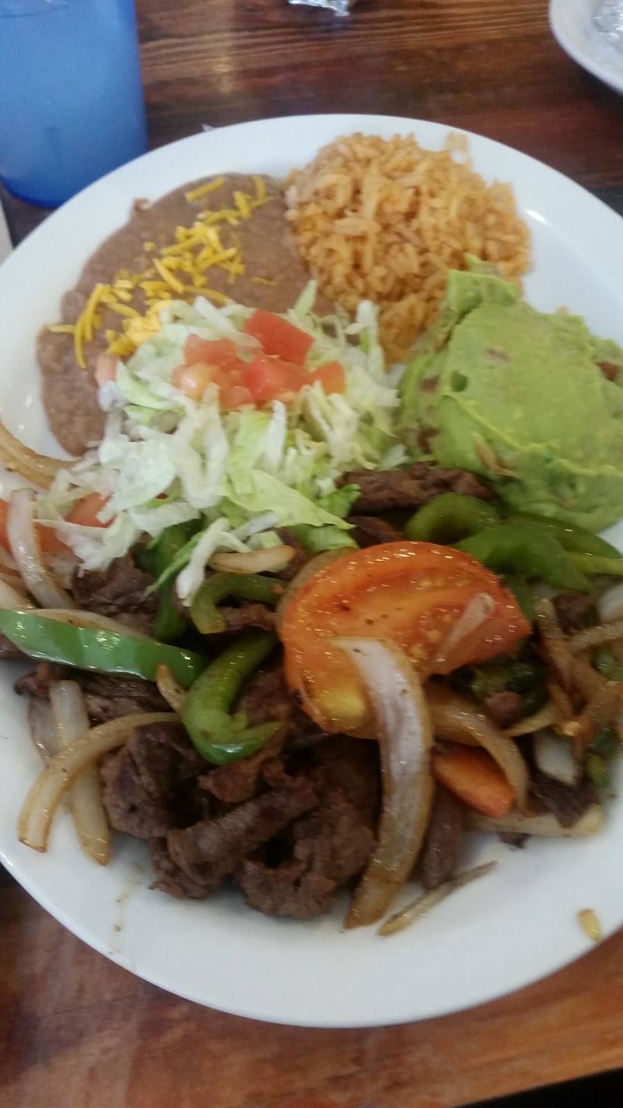 Santiagos Mexican Restaurant | restaurant | 1477 E Eisenhower Blvd, Loveland, CO 80537, USA | 9706220332 OR +1 970-622-0332