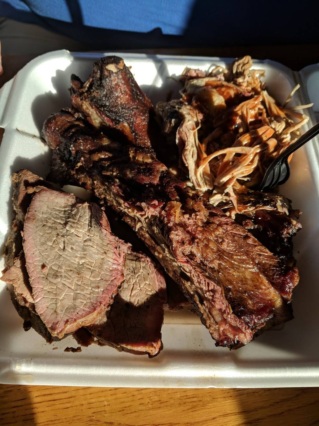 Woodies BBQ | restaurant | 950 Calimesa Blvd, Calimesa, CA 92320, USA | 9095709222 OR +1 909-570-9222