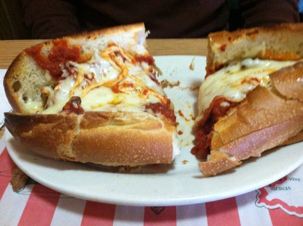 Albertos | restaurant | 814 Derby Ave, Seymour, CT 06483, USA | 2037329082 OR +1 203-732-9082