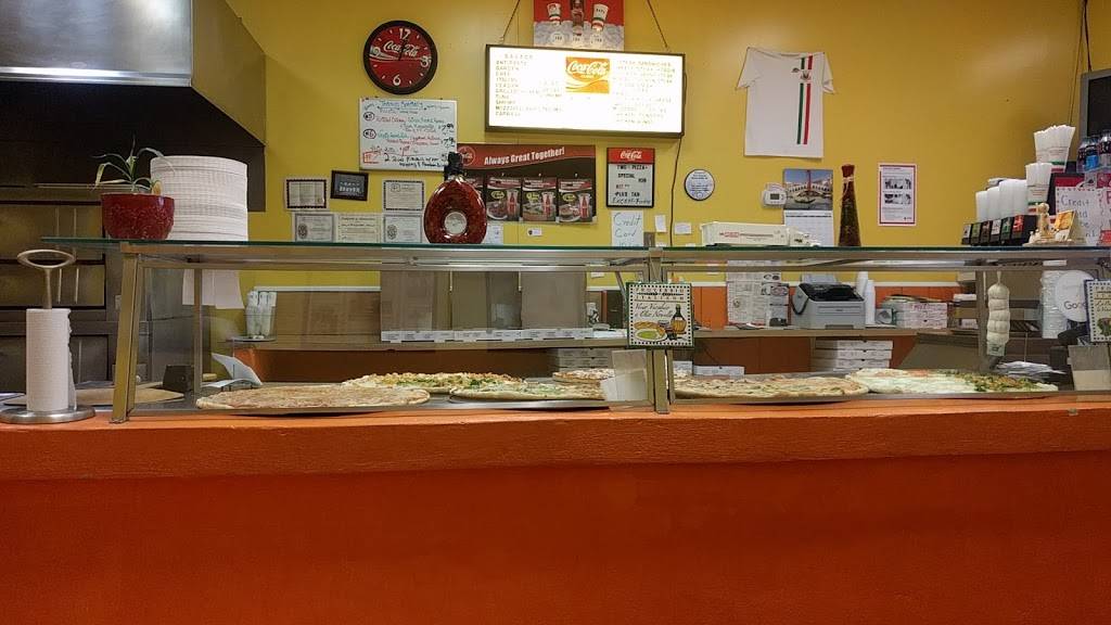 Sals Pizza | restaurant | 509 High St, Mt Holly, NJ 08060, USA | 6092673297 OR +1 609-267-3297