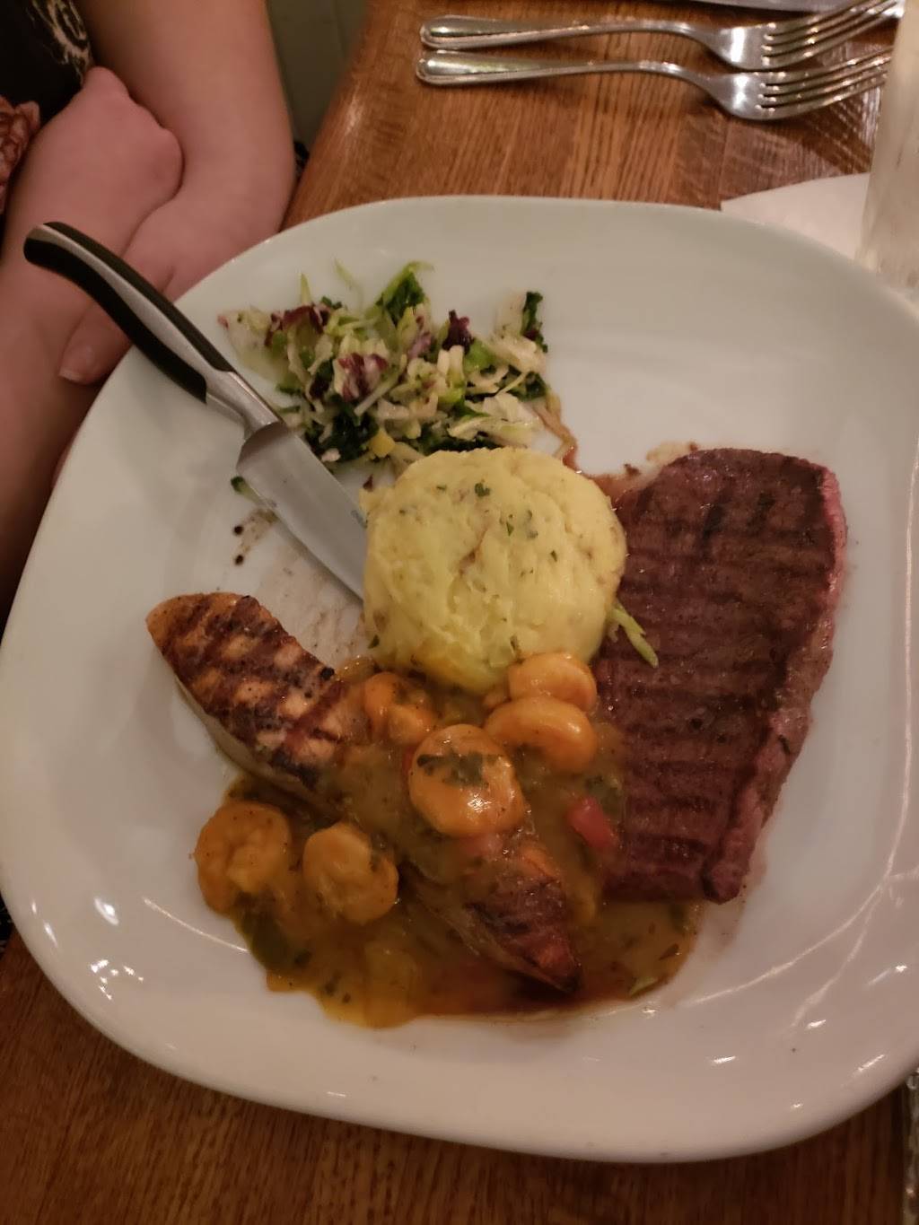 Ricks Café Boatyard | restaurant | 2930 Waterfront Pkwy W Dr, Indianapolis, IN 46253, USA | 3172909300 OR +1 317-290-9300