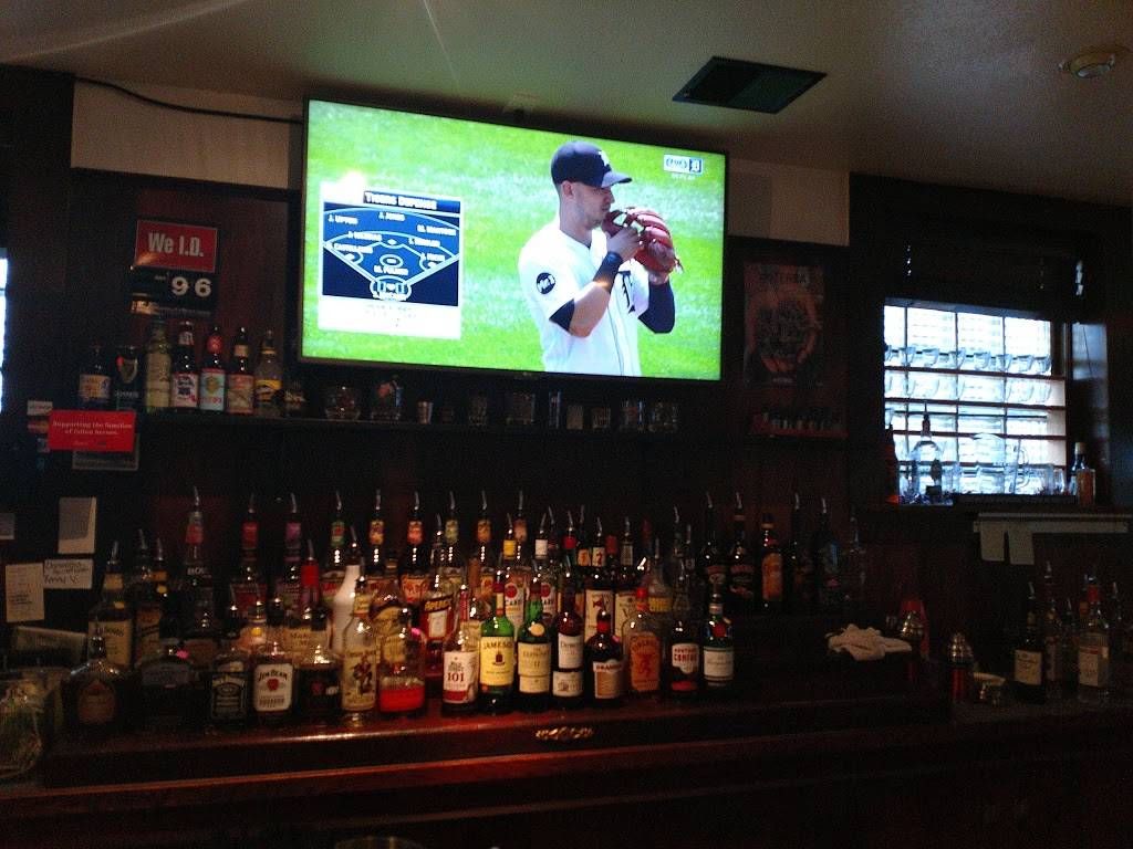 Central Lake Tavern | restaurant | 2443 Main St, Central Lake, MI 49622, USA | 2315449800 OR +1 231-544-9800