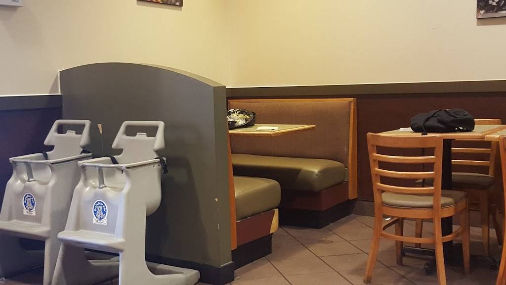 Boston Market | restaurant | 3641 Dempster Street, Skokie, IL 60076, USA | 8473290377 OR +1 847-329-0377