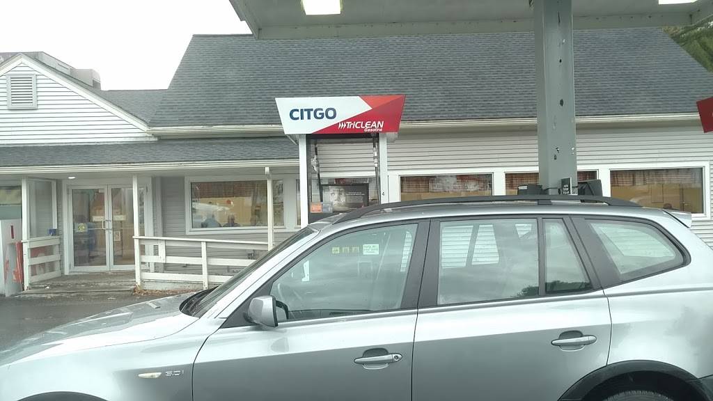 Phils Super Variety & Grill | restaurant | 912 US-202, Monmouth, ME 04259, USA | 2079339000 OR +1 207-933-9000