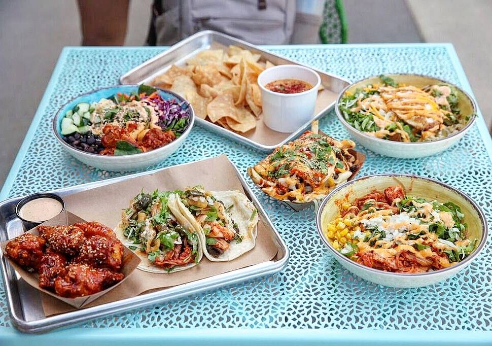 ChiLantro | restaurant | 1201 Barbara Jordan Blvd #1460, Austin, TX 78723, USA | 5129007648 OR +1 512-900-7648