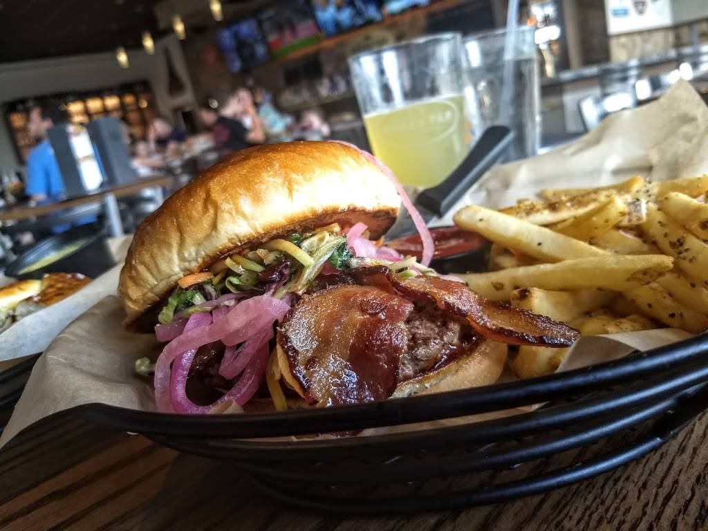 The Brass Tap | restaurant | 856 E, TX-114, Roanoke, TX 76262, USA | 6822377780 OR +1 682-237-7780