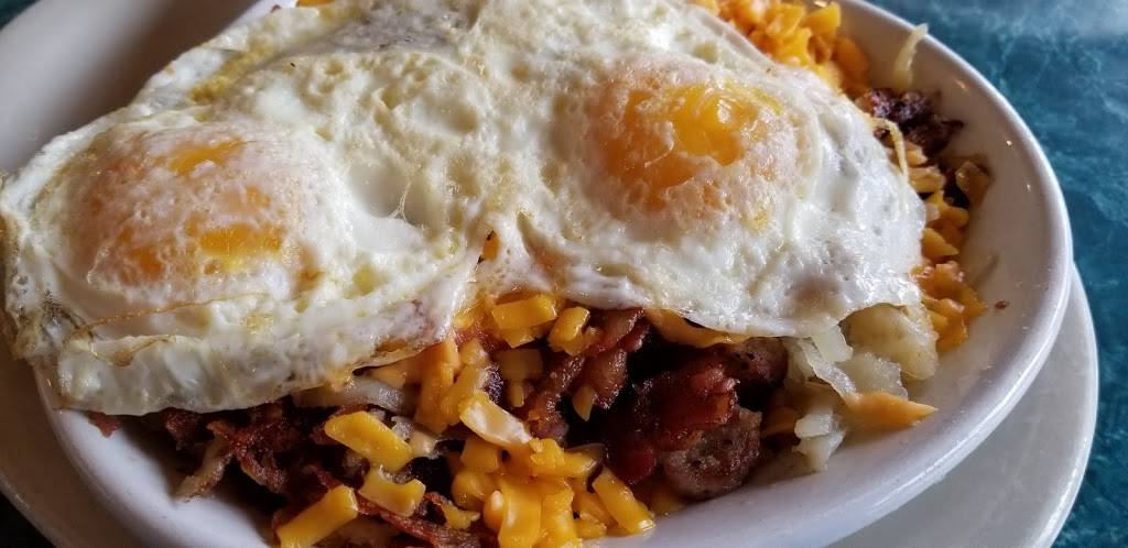 Julies Cafe & Catering | restaurant | 1685 Main St, Green Bay, WI 54302, USA | 9204693366 OR +1 920-469-3366