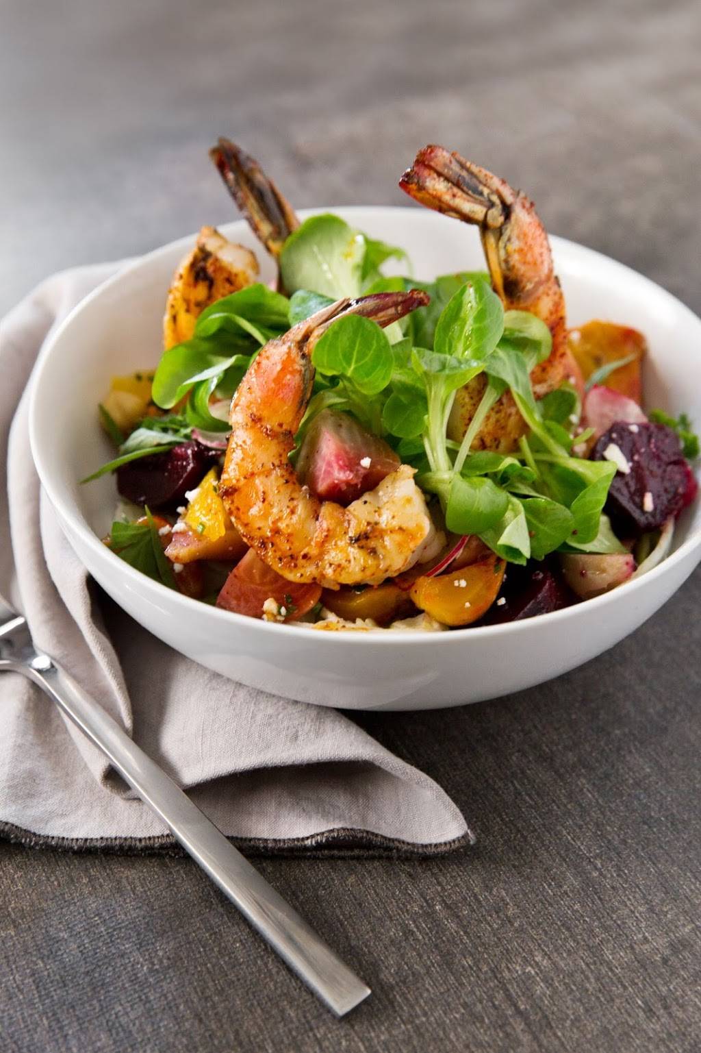 The Tuck Room Tavern | night club | 10850 Wilshire Blvd, Los Angeles, CA 90024, USA | 3103077004 OR +1 310-307-7004