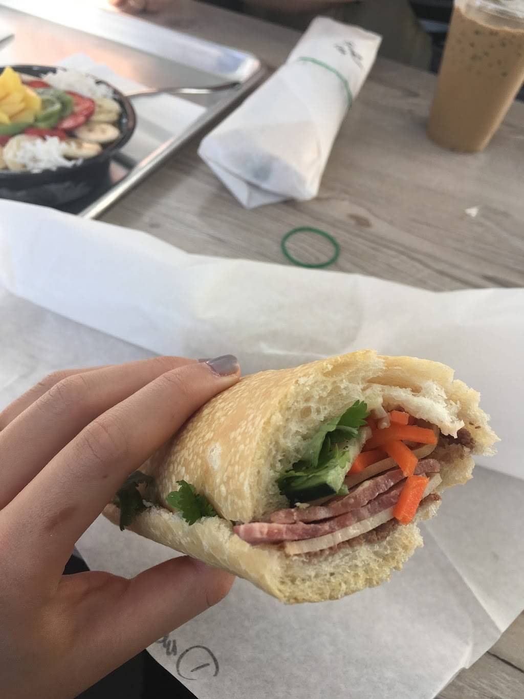 Cali Banh Mi | cafe | 2830 Garnet Ave #A, San Diego, CA 92109, USA | 8583526642 OR +1 858-352-6642