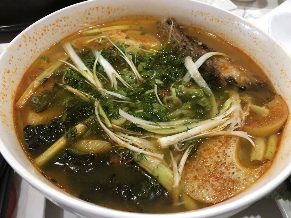 Pho Black Bull | restaurant | 888 Dundas St E, Mississauga, ON L4Y 4G6, Canada | 9052079999 OR +1 905-207-9999