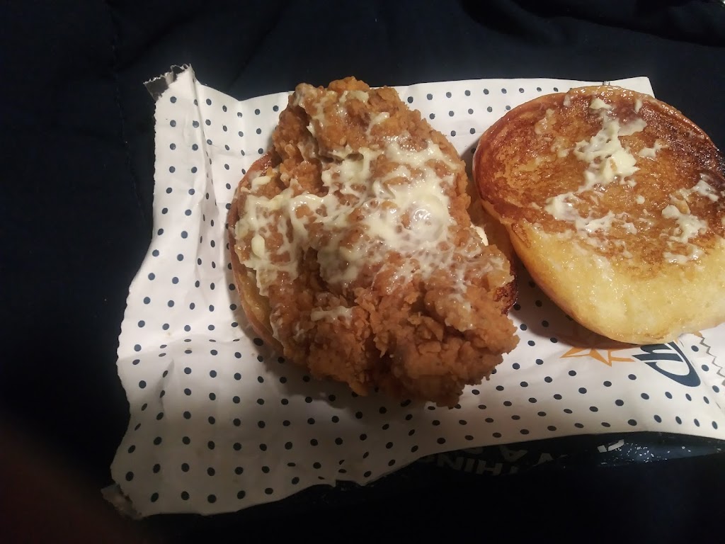 Churchs Chicken | restaurant | 593 E Pawnee St, Wichita, KS 67211, USA | 3164400653 OR +1 316-440-0653