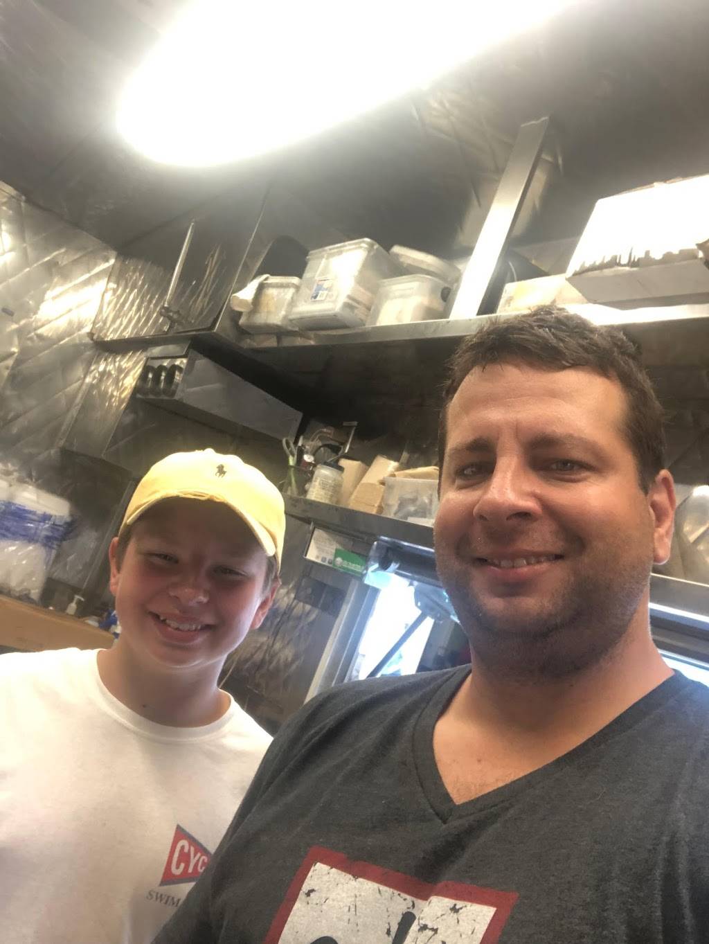 Manna Truck | restaurant | 20253 Lake Rd, Rocky River, OH 44116, USA | 4407994083 OR +1 440-799-4083