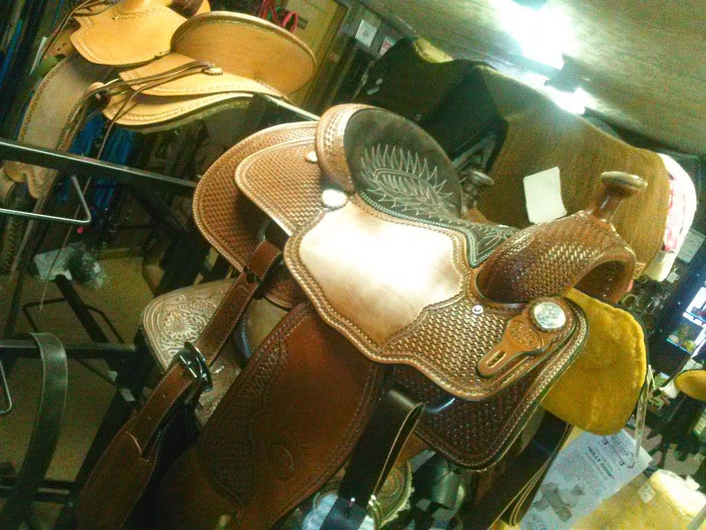 J & J Tack Shack | restaurant | 2615 Eaton Ave, Eaton Park, FL 33840, USA | 8636651983 OR +1 863-665-1983