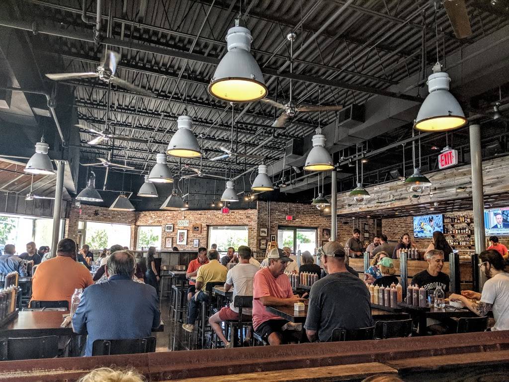 Home Team BBQ | restaurant | 700 Harden St, Columbia, SC 29205, USA | 8037243900 OR +1 803-724-3900