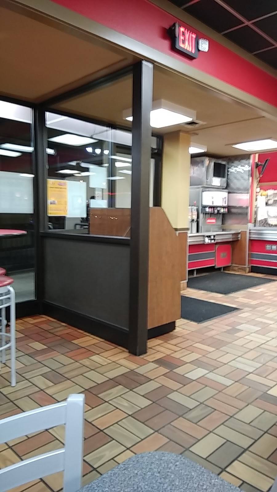 Hardees | restaurant | 3135 Riverside Dr, Danville, VA 24541, USA | 4347995581 OR +1 434-799-5581