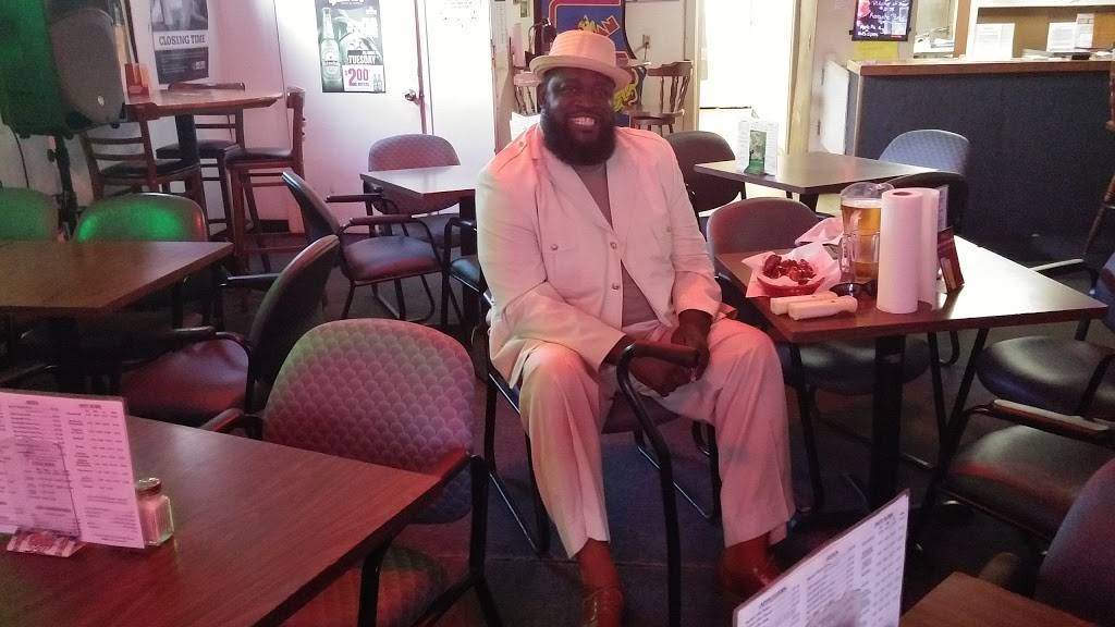 Valeries Bar & Grill | restaurant | 2271 S State St, Dover, DE 19901, USA | 3026971233 OR +1 302-697-1233