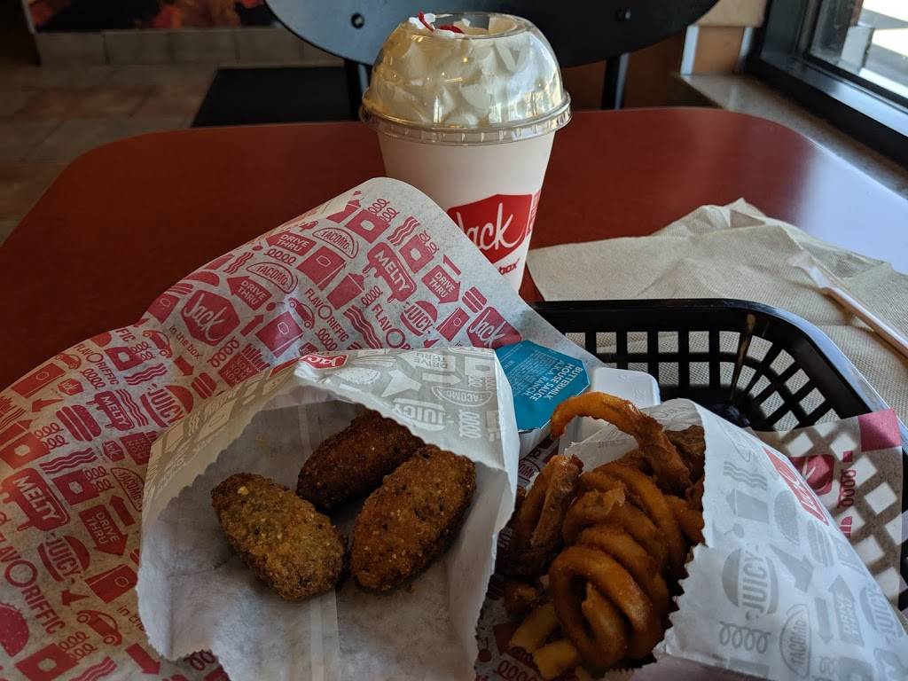 Jack in the Box | restaurant | 205 Trask St, Bakersfield, CA 93314, USA | 6617646104 OR +1 661-764-6104