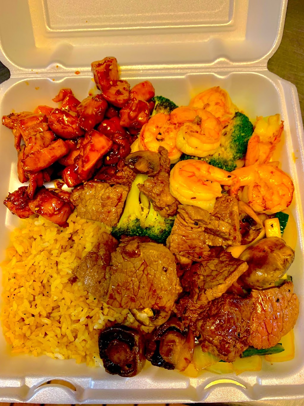 New Yamazato | restaurant | 1128 E Lynchburg Salem Turnpike topk suite 500, Bedford, VA 24523, USA | 5405878700 OR +1 540-587-8700